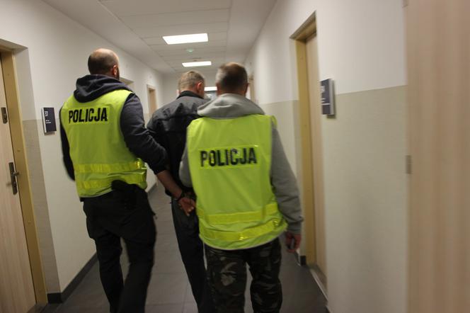 46-latek został zatrzymany przez policję za fałszywy alarm o podłożeniu ładunków wybuchowych