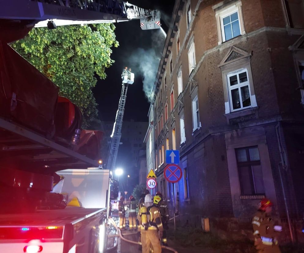 Nocny pożar w Zabrzu. Jedna osoba poszkodowana