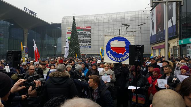 Mieszkańcy Katowic bronią placu Szewczyka