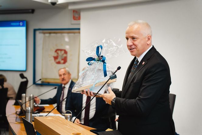 Rodzina Tymka Kalaty wymieniła się prezentami z prezydentem i radnymi