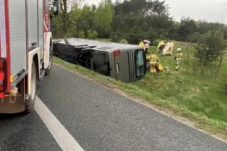 Wypadek autobusu pod Siedlcami. Droga zablokowana, są ranni
