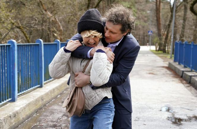 Barwy szczęścia, odc. 2693: Bożena (Marieta Żukowska), Rafał Zaborski (Wojciech Solarz)