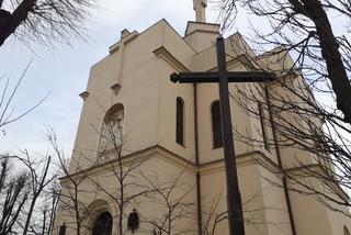 Jak wyglądał kościół garnizonowy w Siedlcach z zewnątrz i w środku w marcu 2021 roku?