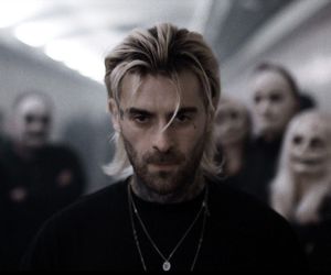 „Północ / Południe” – nagrodzony w Gdyni hipnotyzujący film muzyczny od Quebonafide już wkrótce tylko w CANAL+!