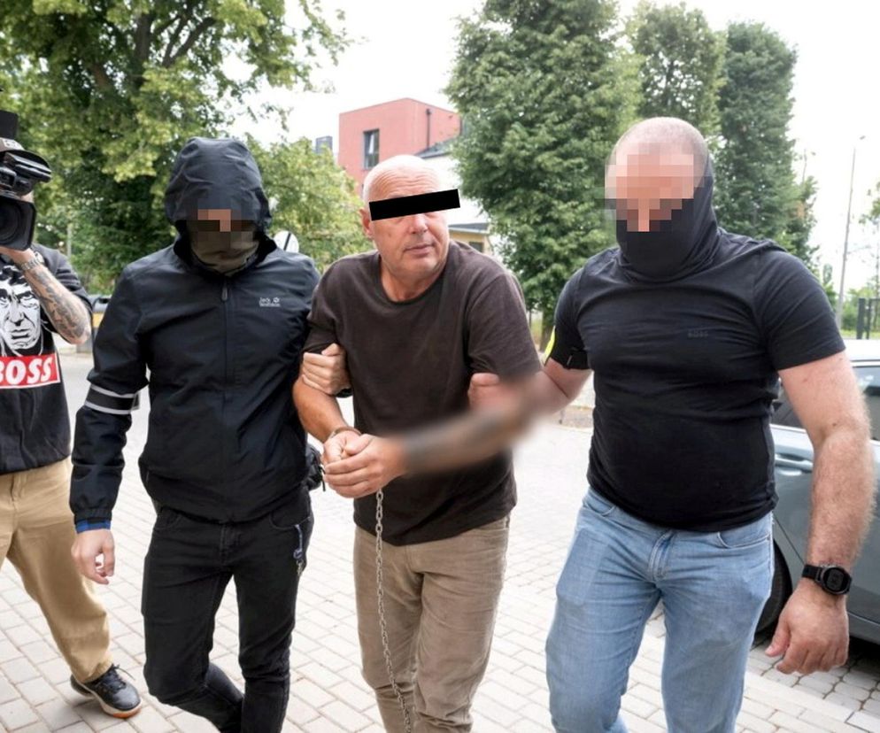 Wjechał na chodnik i próbował rozjechać ludzi. Zbigniew W. trafił do aresztu