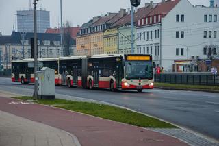 Kierowca autobusu po pijaku wyjechał wozić pasażerów. Wpadł na rutynowej kontroli