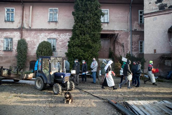 Świąteczny karp od benedyktynek ze Staniatek