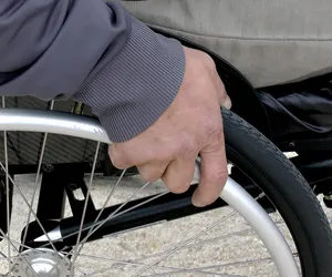Perfidna kradzież w Bielsku-Białej.  25-latek stracił swój wózek inwalidzki