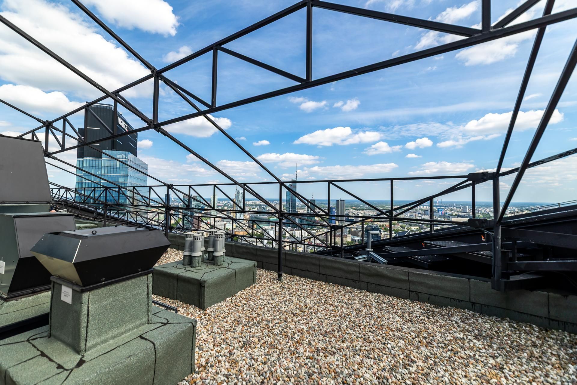 Panorama Warszawy z wieżowca Skyliner