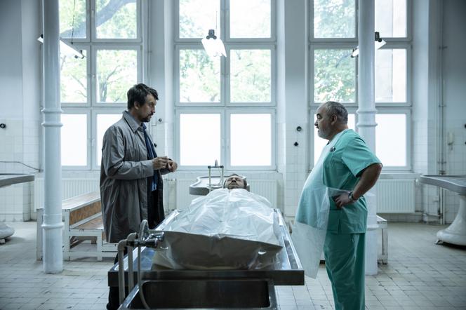 Motyw, odcinek 3: Nagła śmierć Maksa. To Czarna zabiła męża Luizy?