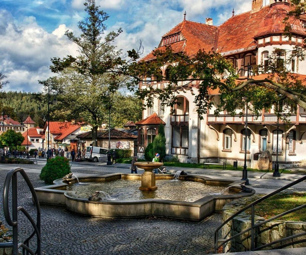 To najbardziej jesienne miasto Dolnego Śląska. Bajkowy klimat