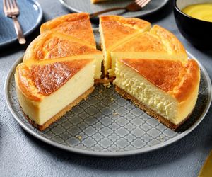 Kaszubski sernik z ziemniakami to nietypowe, ale pyszne połączenie tradycyjnych składników. Spróbuj tej wyjątkowej receptury