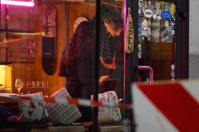 Monika Brodka winko papierosek i taksówka