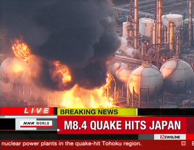 Trzęsienie ziemi w Japonii. Pożar w rafinerii Ishihara w prefekturze Chiba