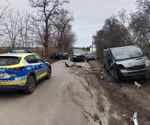 Poważne konsekwencje jazdy po alkoholu i ucieczki przed policją. Sprawca w szpitalu