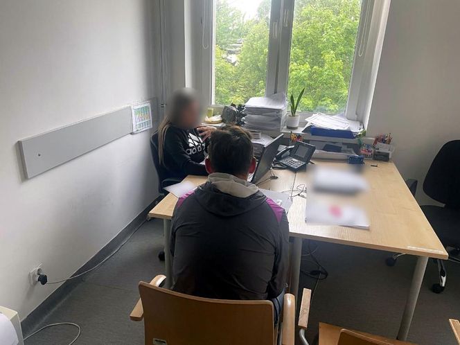 Warszawa: Bestialski atak na przechodnia. 23-latek użył maczety