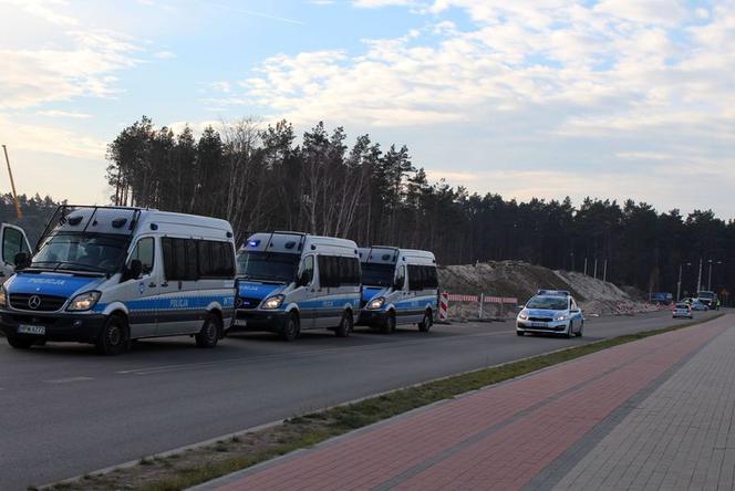 Ćwiczenia w terminalu LNG w Świnoujściu