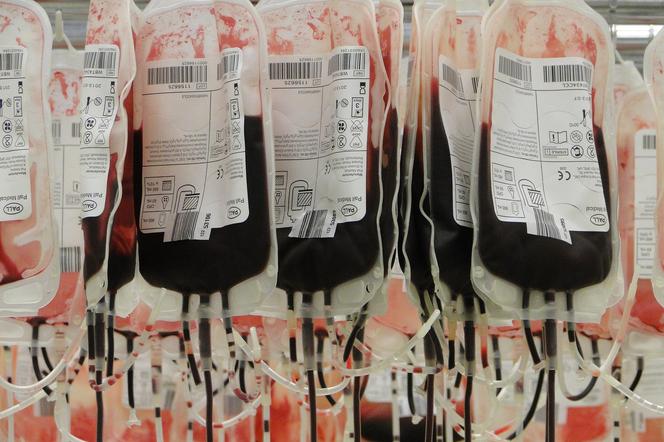 Lubelskie: Pilnie potrzebna krew. Trwają terenowe akcje poboru 