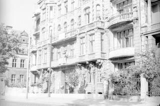 Powojenny Wrocław. Niektóre miejsca są wręcz nie do poznania! [GALERIA]