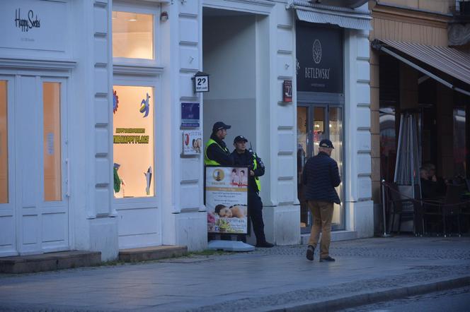 Więcej patroli na Nowym Świecie