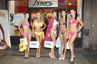 Bikini Fashion Show