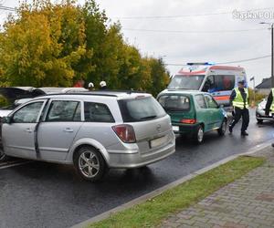 Wypadek w Podzamczu. Zderzyły się trzy auta