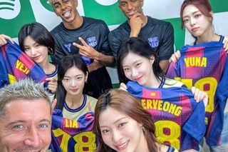 Robert Lewandowski i Wojciech Szczęsny w Azji