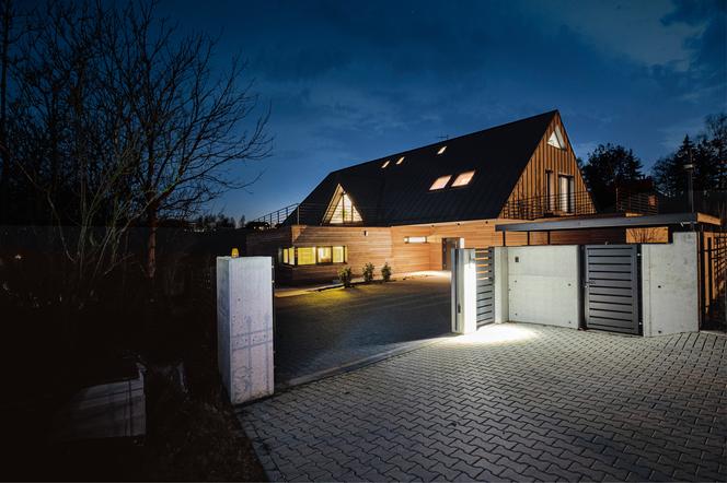 Nowoczesny dom z duszą zaszczepioną z tradycji