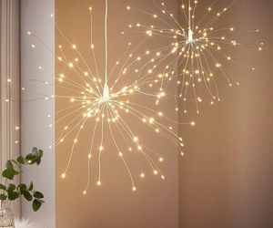 Świetlne dekoracje na Boże Narodzenie