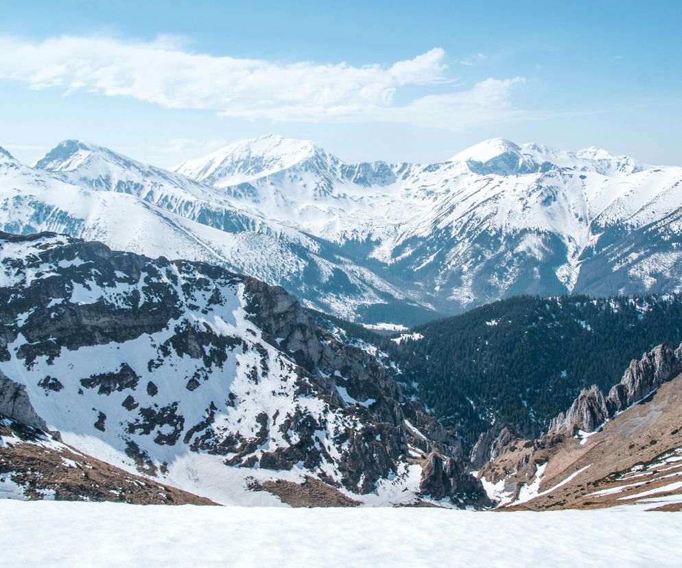 Tatry skąpane w śniegu. Tak wyglądają najpiękniejsze polskie góry tuż przed rozpoczęciem kalendarzowej zimy [GALERIA]