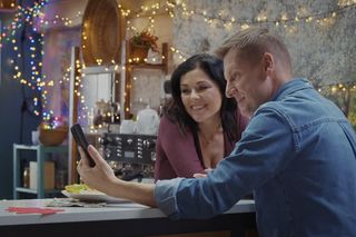 M jak miłość odc. 1855. Paweł (Rafał Mroczek), Kinga (Katarzyna Cichopek)