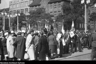 Pielęgniarki z górnikami, Katowice - 1962 r.