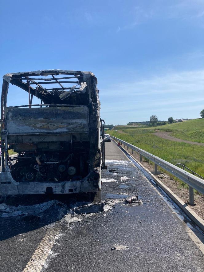   Pożar autokaru ze szkolną wycieczką pod Ostródą. Dzieci jechały z Iławy do Olsztyna