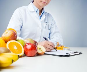 Jak zdrowo schudnąć 5 kg - porady dietetyka i przykładowy jadłospis