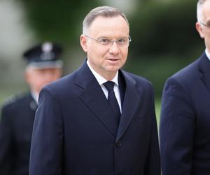 Prezydent Duda i Marta Kaczyńska oddali hołd parze prezydenckiej na Wawelu