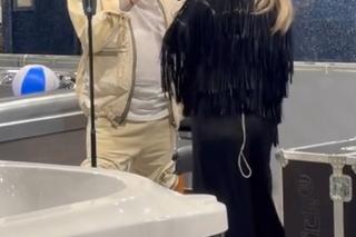 Michał Wiśniewski śpiewa do wanny