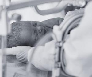 Potworny wypadek na oddziale noworodkowym. Dwudniowy wcześniak zmarł