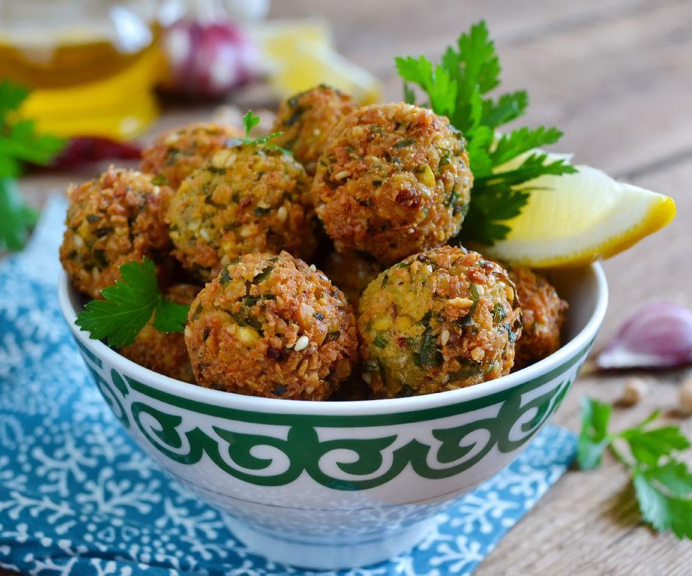 klopsiki z kaszy jaglanej i soczewicy