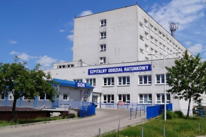 Nie ma lekarzy, więc zawiesili pracę. Co dalej z pacjentami szpitala w Ciechanowie?