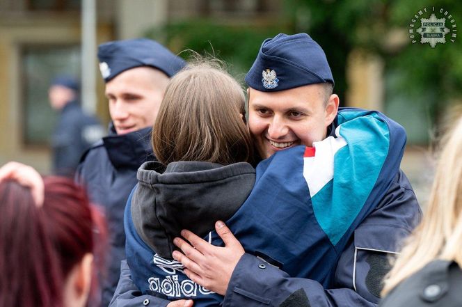 Policjantki i policjanci złożyli ślubowanie. 126 funkcjonariuszy zasiliło śląski garnizon