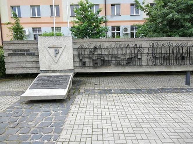 Tarnów. 80. rocznica pierwszego transportu do Auschwitz. Stąd wywożono ludzi na śmierć