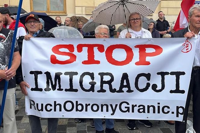 Protest przeciw migrantom w Polsce. Wśród uczestników... Hiszpan. Nie powtórzcie naszych błędów
