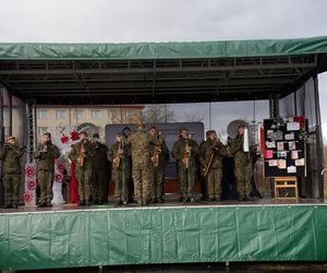 Radom. Piknik ZDZ na Placu ks. Domagały9