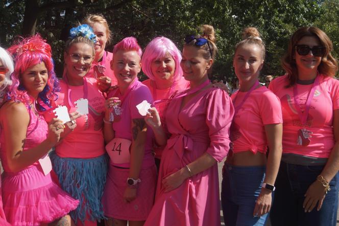 Bydgoszcz. Panie i panowie biegali w szpilkach w szczytnym celu! [ZDJĘCIA]