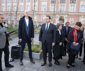 Architekt Miasta Wrocławia Jacek Barski - konferencja na placu Nowy Targ