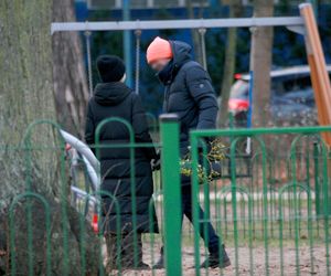 Całuśny mąż Kaczyńskiej nie dał jej wytchnienia pod jemiołą 