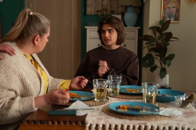 Barwy szczęścia, odcinek 3241: Romeo (Jacek Tyszkiewicz), Aldona (Elżbieta Romanowska)