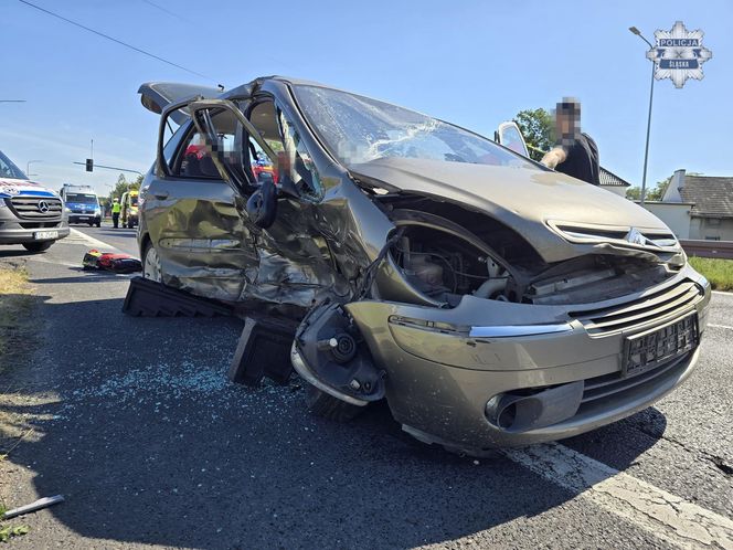 Czarny Alert Drogowy w Śląskiem: Tragiczny wypadek w Kobiórze