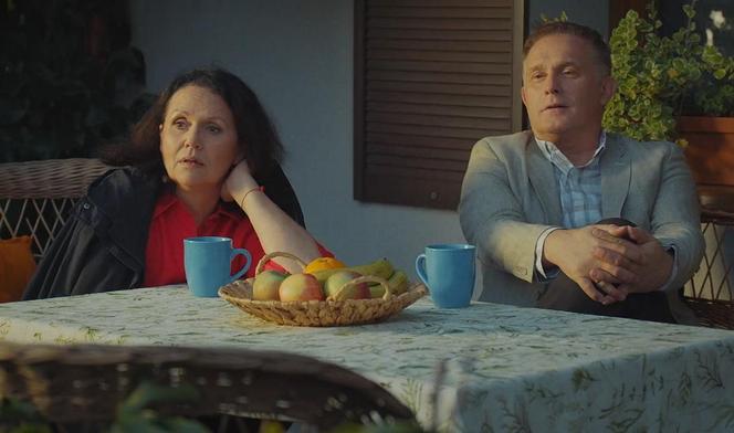 	M jak miłość odc. 1777. Marysia (Małgorzata Pieńkowska), Artur Rogowski (Robert Moskwa)
