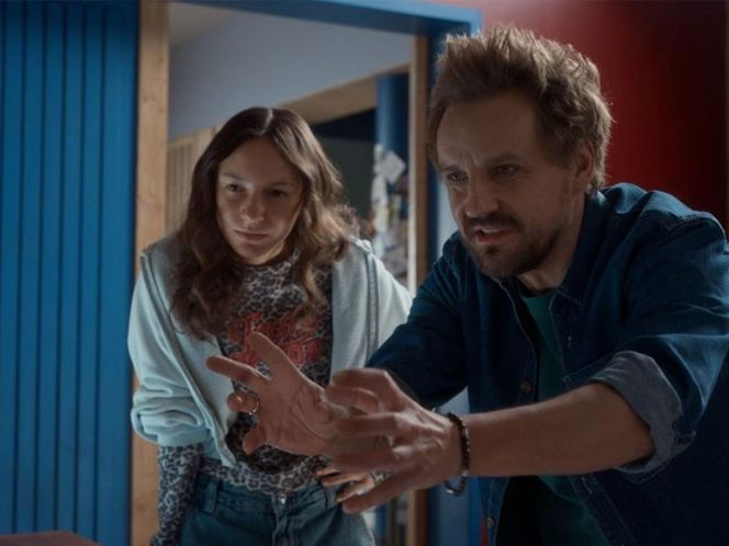 Pan Mama, odcinek 1: Sylwester (Paweł Domagała), Zuza (Anna Stolarska)